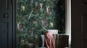 Фотопанно для гостиной "Madagascar", арт. 1190 с рисунком в виде диких лемуров в окружении зеленых джунглей. Оплата обоев может быть произведена в магазине в Москве или онлайн на сайте.